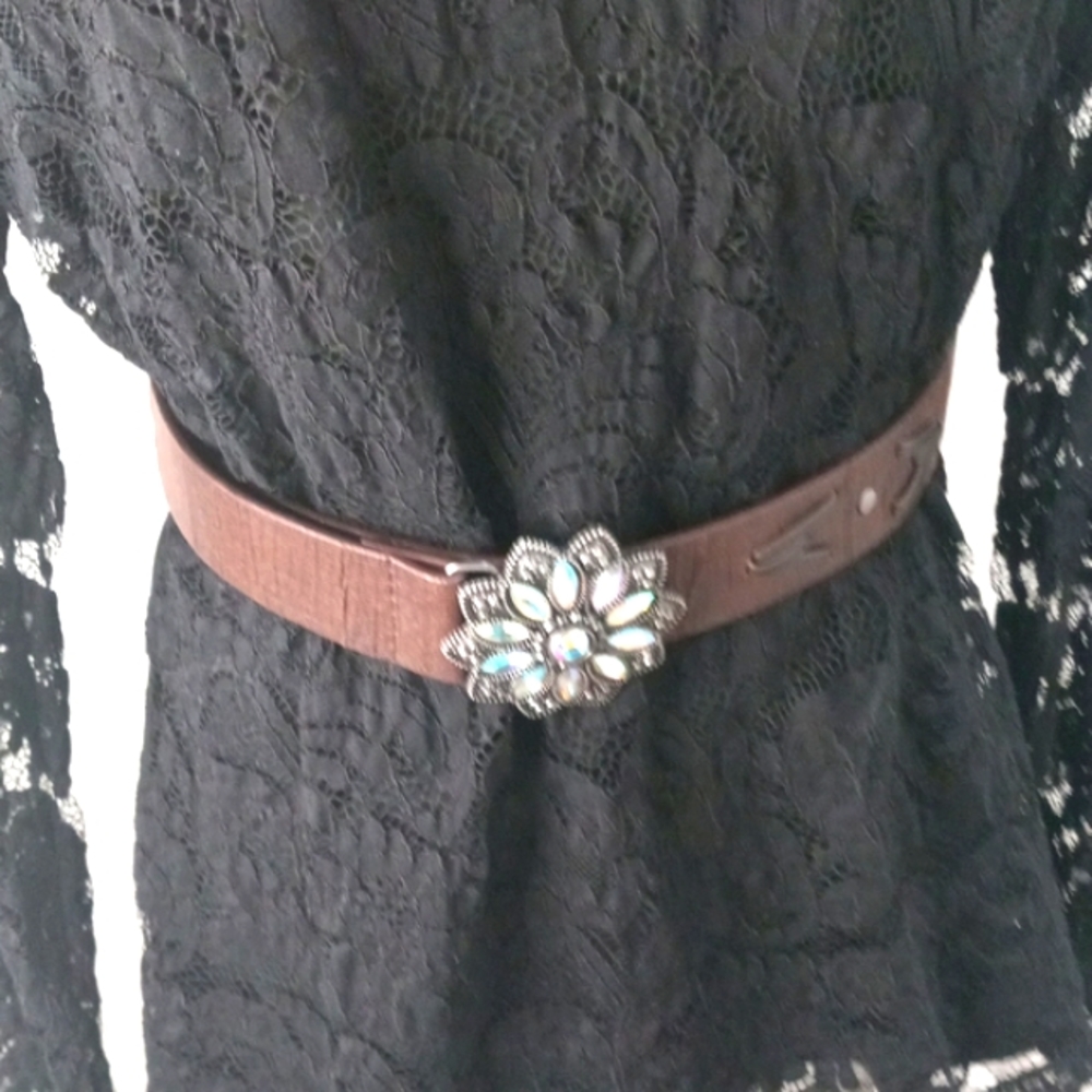 Brown Belt with Rhinestone Floral Belt Buckle Sz L